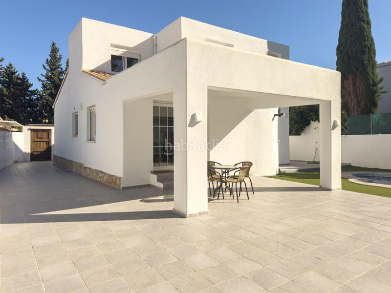 Foto 6ea0f948-a071-475f-84bd-cf65d7dd9bb0. Chalet en carrer lletsó en El Montgó Dénia