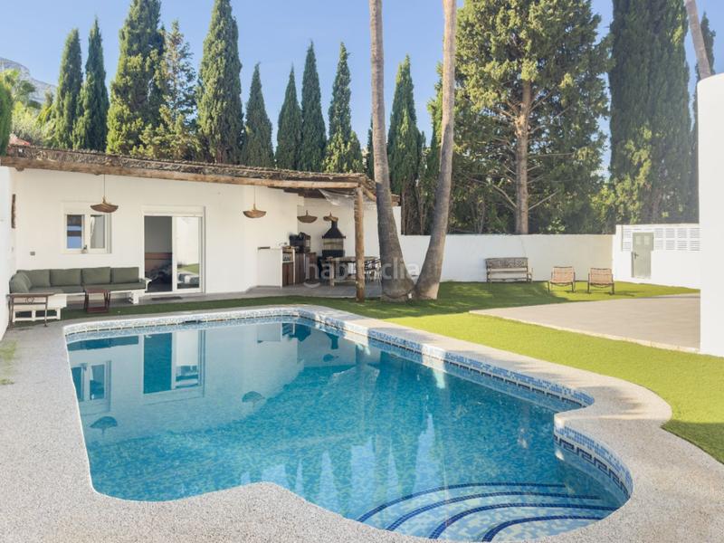 Foto b48b0b1e-67f4-41db-9039-6fecba5d4adc. Chalet en carrer lletsó en El Montgó Dénia