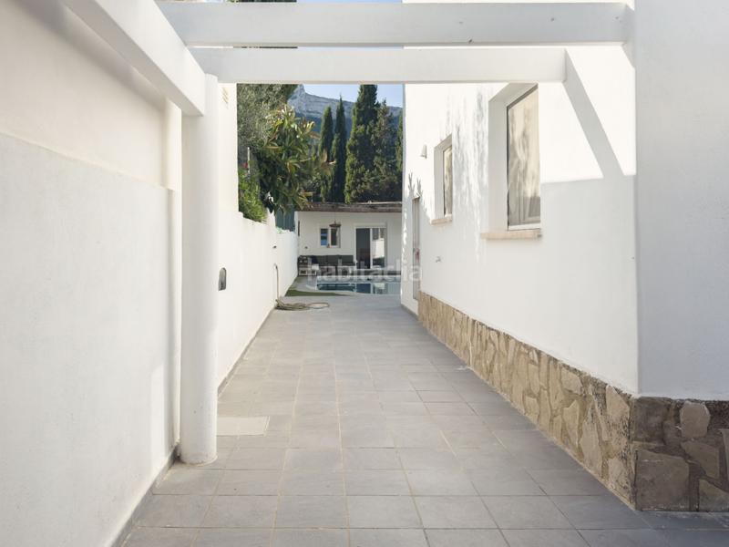 Foto d6f17635-d743-466e-9308-e4b8317be61f. Chalet en carrer lletsó en El Montgó Dénia