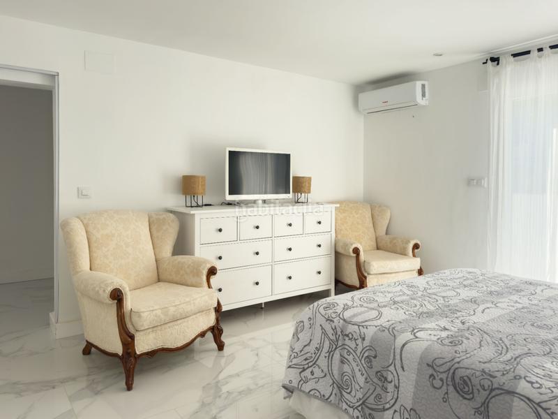 Foto e5be3eef-5726-46b3-a4d9-6e3f7ceb467f. Chalet en carrer lletsó en El Montgó Dénia