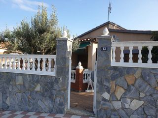 Casa in Mas d´en Gall-Can Rial. Casa con 3 habitaciones con parking y calefacción