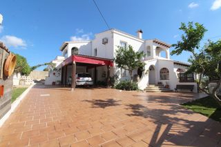 Chalet  Carrer de s'hostal. Genial casa familiar situada en zona muy tranquila de menorca, s
