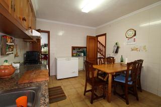 Maison jumelée  N/a. Gran casa adosada en el centro de mahon con amplio garaje.