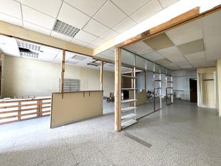 Local Comercial  Cami d'es castell. Local comercial a pie de calle en mahon