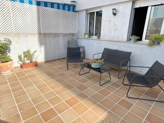Appartement à Molí des Pla-Andrea Doria. Con mucha luz natural y con patio de uso privativo en edificio c