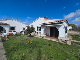 Xalet a Cala en Porter. En venta dos chalets ubicados en una unica finca en la urbanizac