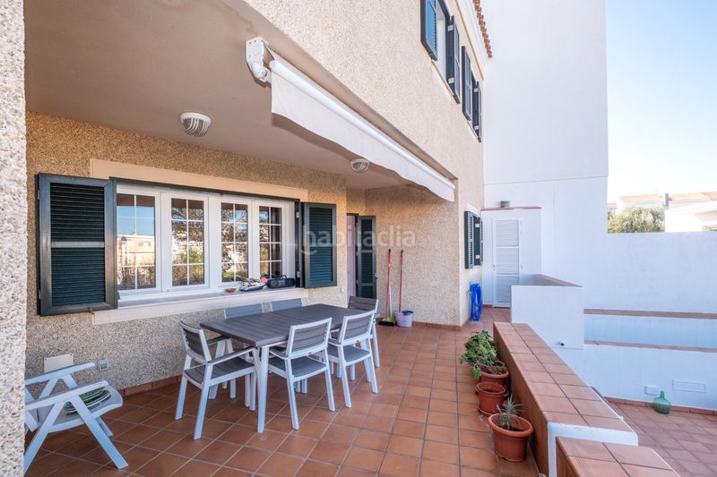 Foto ae81e6fa-db71-497c-94da-0685f0e75b7d. Casa adossada amb calefacció aparcament piscina a Maó / Mahón