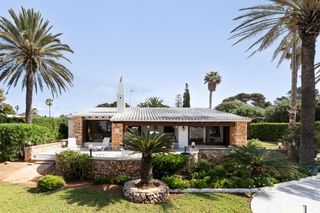 Chalet in Cap d´en Font-Binissafúller. Magnifica propiedad con encanto mediterraneo y spa privado en bi