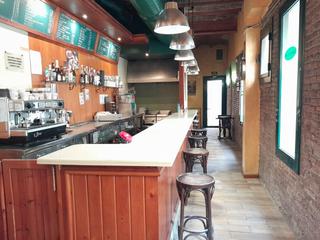Lloguer Local Comercial  Carrer guillem tell. Cafeteria en alquiler