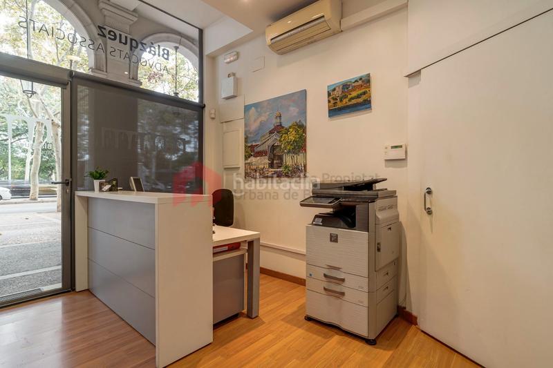 Foto ebd76a23-bb50-46e3-84ab-757c4f140c7e. Business premise in St. Pere - Sta. Caterina - El Born Barcelona