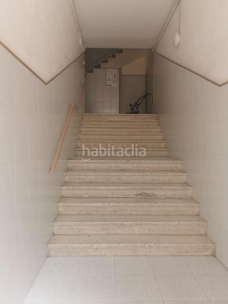 Foto 76b89c2f-3dba-448f-8a2c-9f6ca3b5f2bf. Piso ideal inversores! 3hab en balafia 4a planta sin ascensor en Lleida