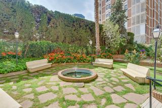 Pis a Pedralbes. Extraordinaria vivienda, totalmente exterior en venta en la aven