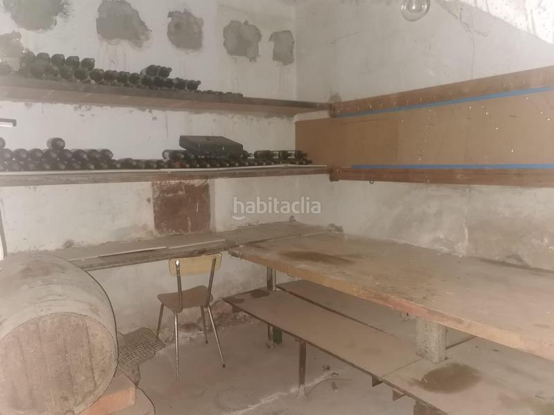 Foto 144bad98-31d0-401a-8006-81618a5b2e6a. House with heating in Almenar