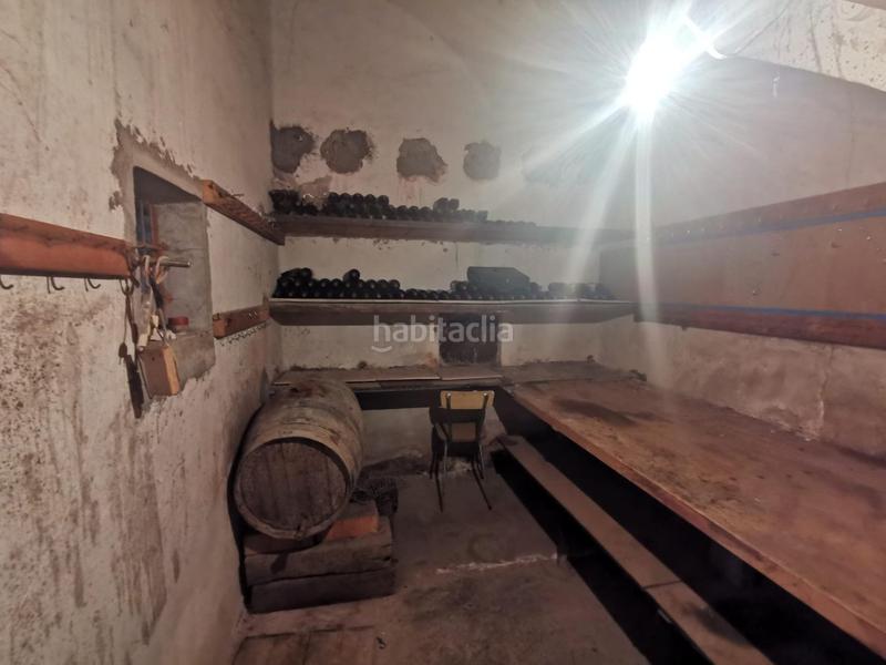 Foto e0e82296-e627-45ef-99ba-dd218071fe74. House with heating in Almenar