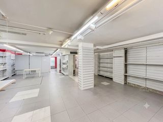 Local Comercial a Sant Martí de Provençals. Local de 309 m2 en calle selva de mar  esquina gran via de les c