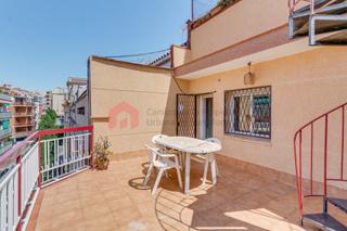 Appartement à Riu Sud. Ático de 4 habitaciones con 60 m de terrazas en el centro de san