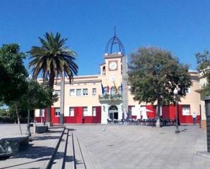 Piso en Riu Sud. Ático de 4 habitaciones con 60 m de terrazas en el centro de san
