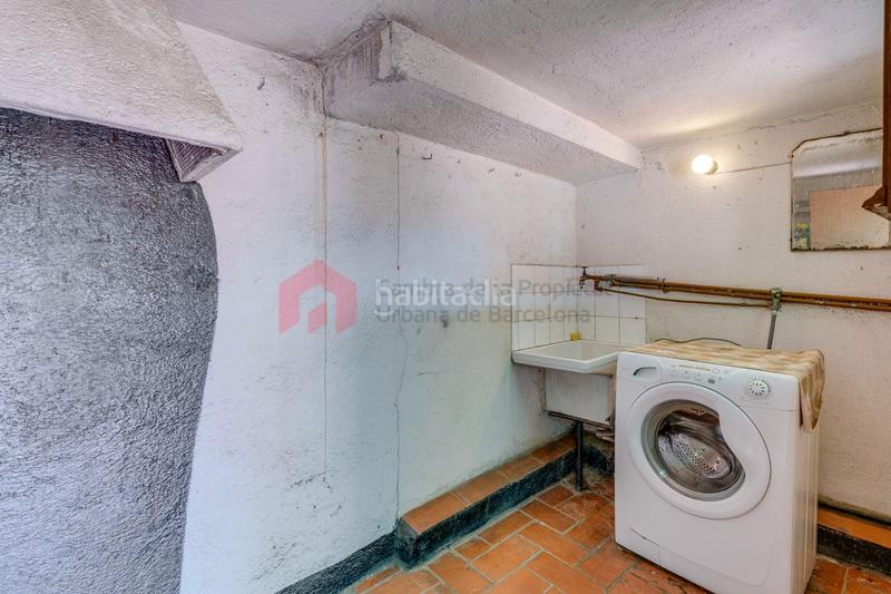 Foto 4a33aac2-5243-4c8f-9cd4-6a6891d3e12f. Piso ático de 4 habitaciones con 60 m de terrazas en el centro de santa coloma en Santa Coloma de Gramenet