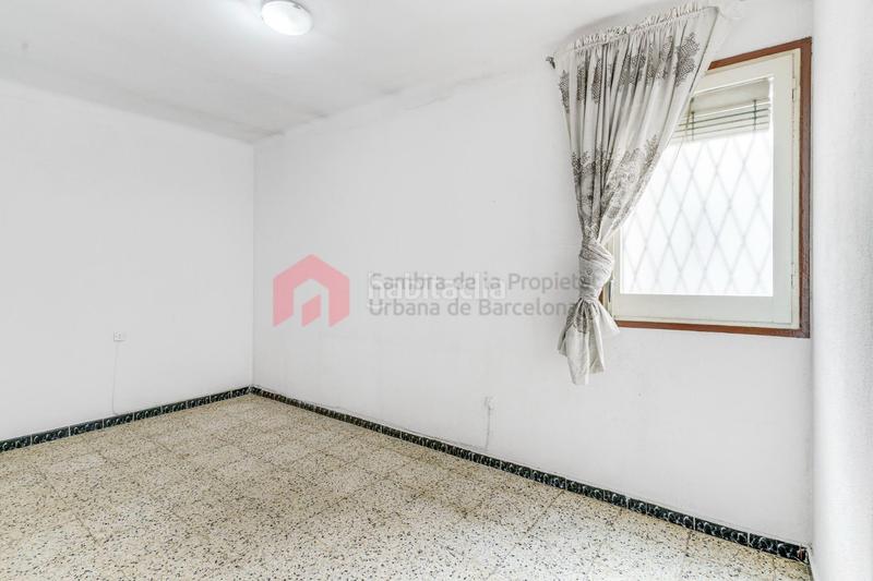 Foto ece0f79a-015c-4f93-ba39-e6defdfafeba. Piso ático de 4 habitaciones con 60 m de terrazas en el centro de santa coloma en Santa Coloma de Gramenet