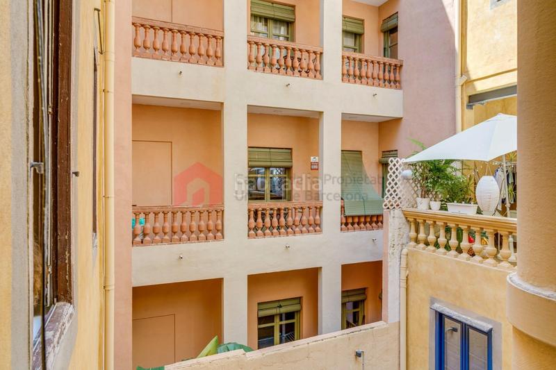 Foto f7417691-7676-4cb6-a16c-a911251eb41a. Appartamento con riscaldamento in Gòtic Barcelona