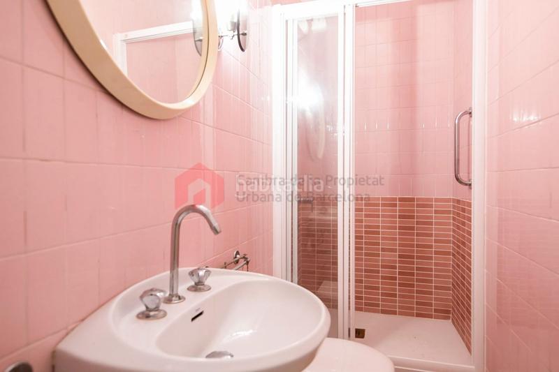 Foto 91205c60-b74c-4414-82d8-a61eca76c8ec. Appartamento con riscaldamento in Vila de Gràcia Barcelona