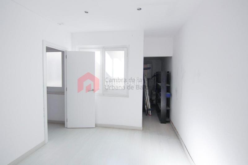 Foto 00d7fe2d-8f2d-4ee4-b2fe-5e52cd96729a. Dachwohnung in Sant Ramon - Maternitat Barcelona