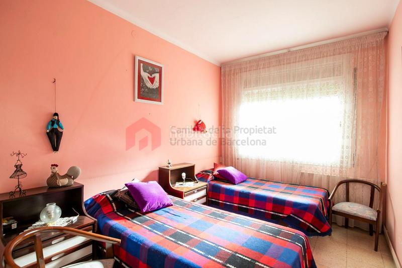 Foto 038bf220-d5ec-4c55-a5ec-6a3f66be850f. Pis amb calefacció a Sant Antoni Barcelona