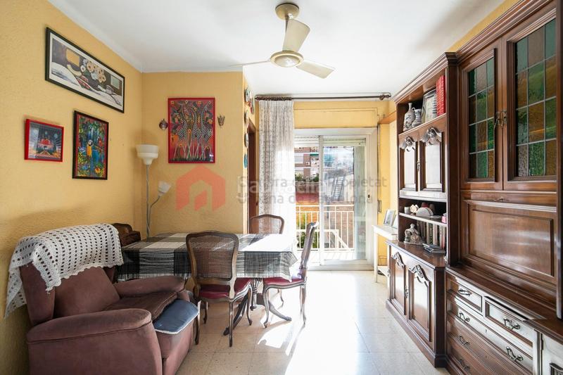 Foto 1fd11404-a602-4668-b0e0-a1f0476c3851. Pis amb calefacció a Sant Antoni Barcelona