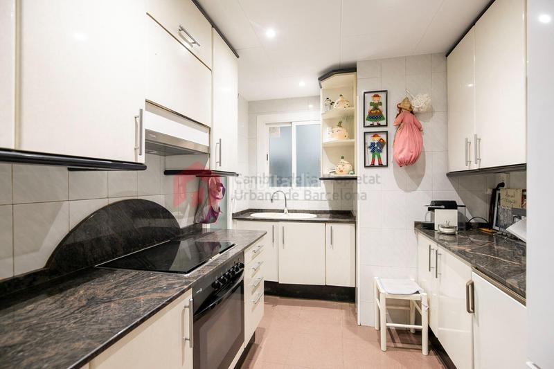 Foto f742865a-041b-447c-aa69-6f8c37668e86. Pis amb calefacció a Sant Antoni Barcelona