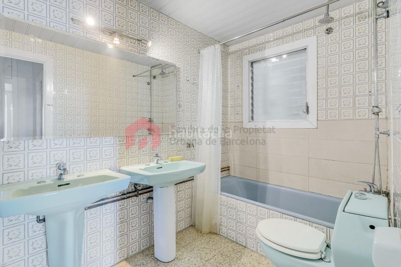 Foto 1a8ae1d9-f26b-47ed-9fde-b00966f84324. Pis a Fort Pienc Barcelona