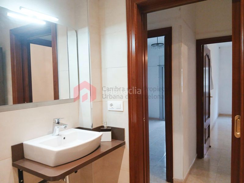 Foto 5bfc566f-40e2-4d65-bc5e-45f1a6c3e5f3. Pis a Vallcarca - Penitents Barcelona