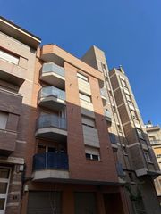 Etagenwohnung in Instituts-Universitat. Apartamento seminuevo de 2hab en zona rectorat con inquilino