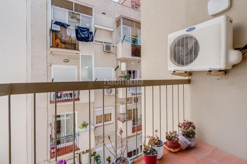 Foto 37408788-bd7b-4c85-9c39-421f59e009a3. Pis a Vila de Gràcia Barcelona