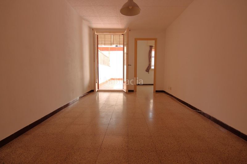 Foto 6b7b806d-bbb7-4d60-bf0b-f4ef7a38a3ec. Pis a El Camp de l´Arpa del Clot Barcelona