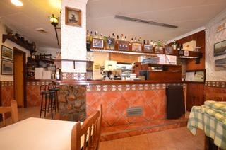 Local commercial  Calle riera aragó. Localbarrestaurante de 90 m2 en ubicación privilegiada.