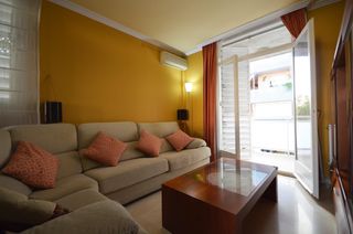 Reihenhaus in Calle requet de felix 75. Adosado esquinero. una vivienda que enamora