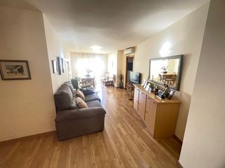 Pis a Carrer de la Reina Constança