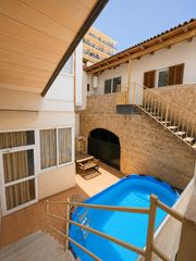 Edifici a Carrer Maria Antònia Salvà