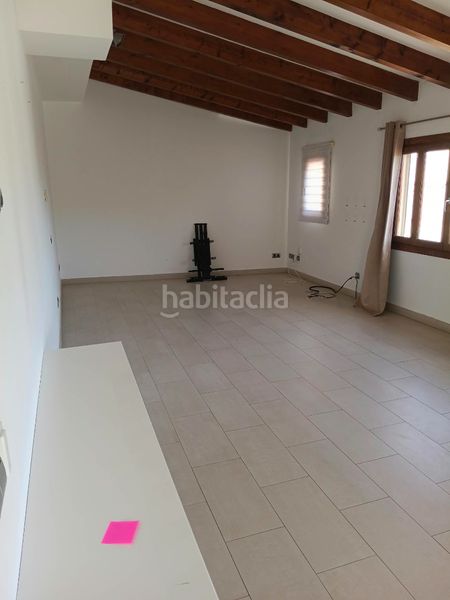 Foto a93020c7-e8ea-4822-84a8-0385c8917de6. Xalet amb xemeneia aparcament a Alaró