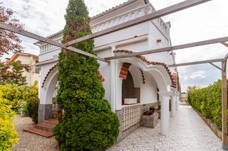 House in Piera. ?? la casa que transforma tu día a día: vive salud, naturaleza y