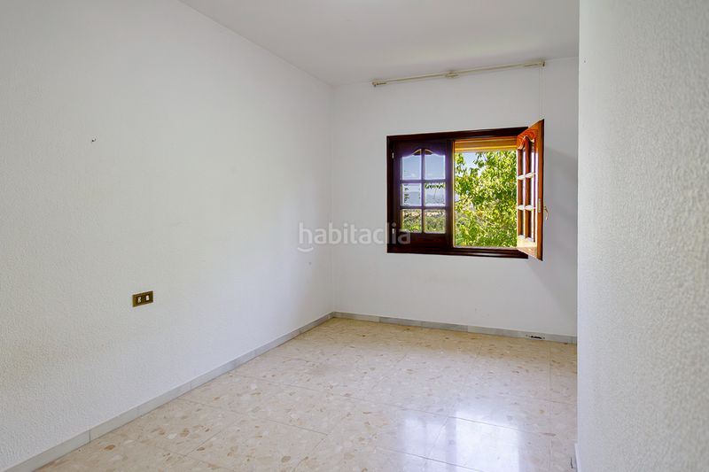 Foto 5a53fa75-27be-4b65-9520-ce76352050a2. Casa amb xemeneia calefacció aparcament piscina a Masquefa