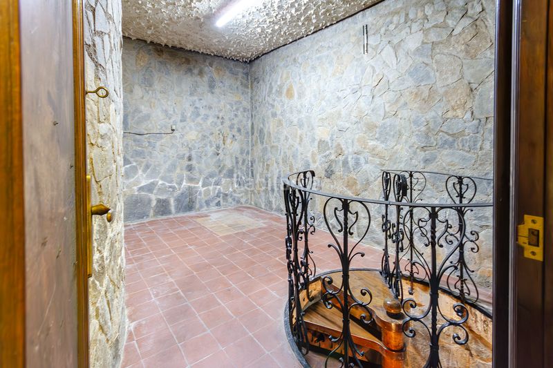 Foto 858dffdc-9d64-454f-a3e4-710c1ba05c40. Casa amb xemeneia calefacció aparcament piscina a Masquefa