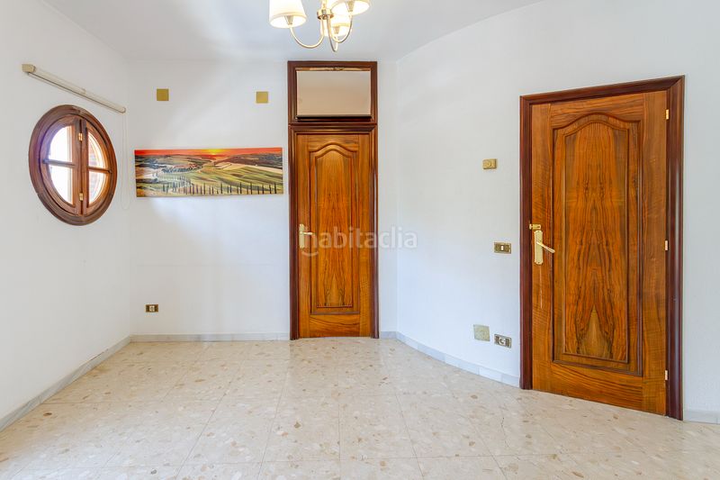 Foto e7fd1168-7458-4234-96bb-a7d35f8da645. Casa amb xemeneia calefacció aparcament piscina a Masquefa