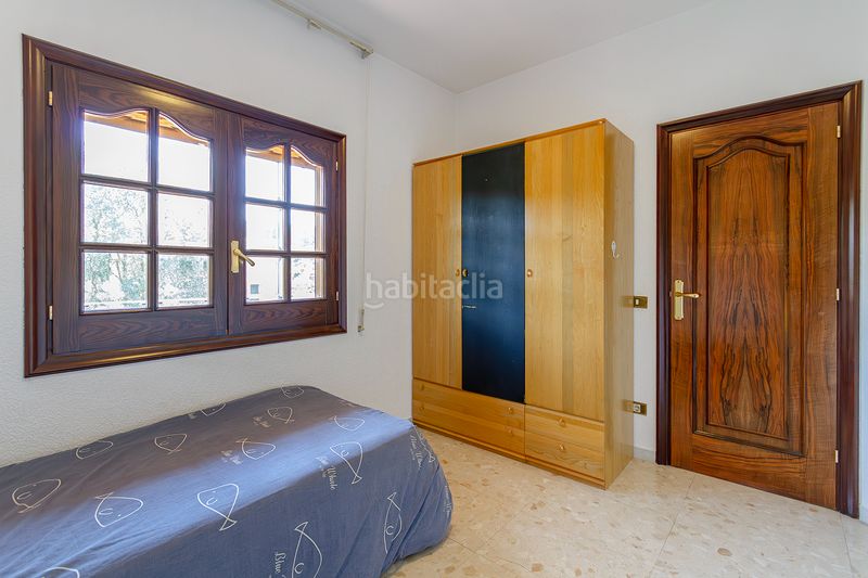 Foto e896d115-154d-45f0-9495-16956396df8b. Casa amb xemeneia calefacció aparcament piscina a Masquefa