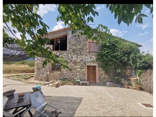 Masia a Brunyola i Sant Mart Sapresa. Masia en venta en brunyola
