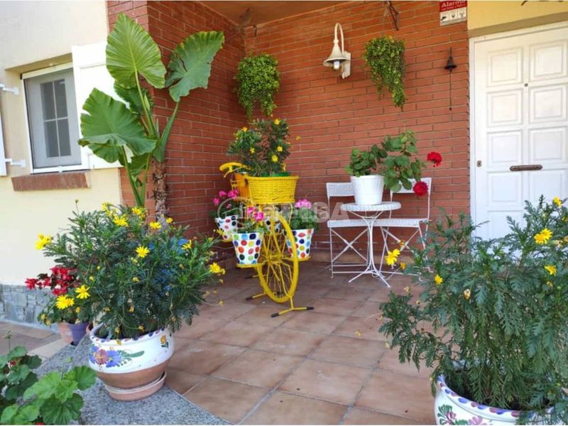 Foto a6d702f8-7799-4700-9a9b-a5e47d29ac7e. Xalet amb calefacció aparcament piscina a Cànoves i Samalús