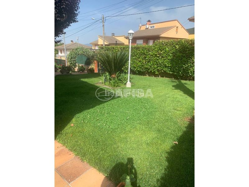 Foto ecd8b694-2a19-41f0-aacb-40a5a7ad68a6. Xalet amb calefacció aparcament piscina a Cànoves i Samalús