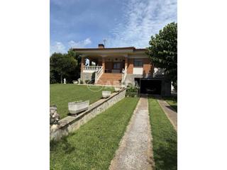 Chalet in Sils. Torre en venta en sils