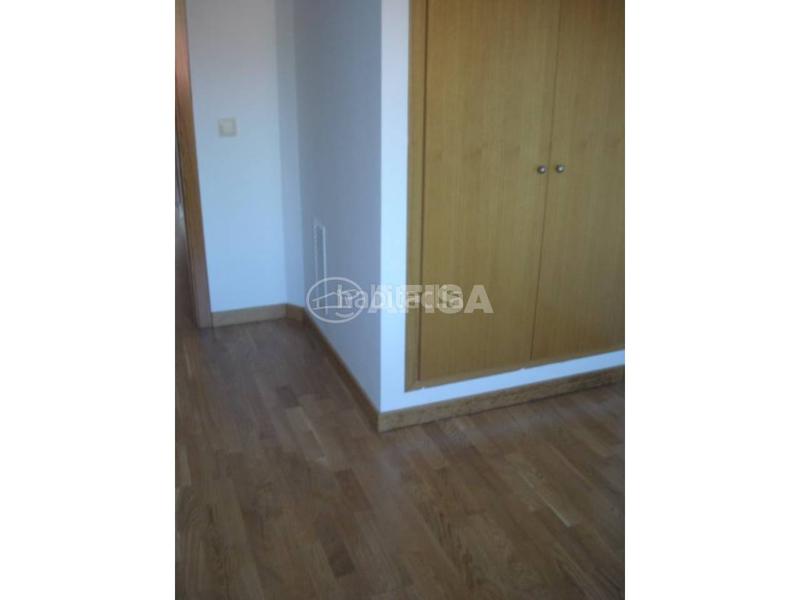 Foto cb65a2fe-7d83-4e0a-b256-cd568957a846. Pis amb calefacció aparcament a Sils