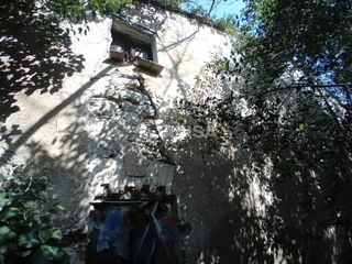 Landgut in Cànoves i Samalús. Finca rústica con masía para restaurar